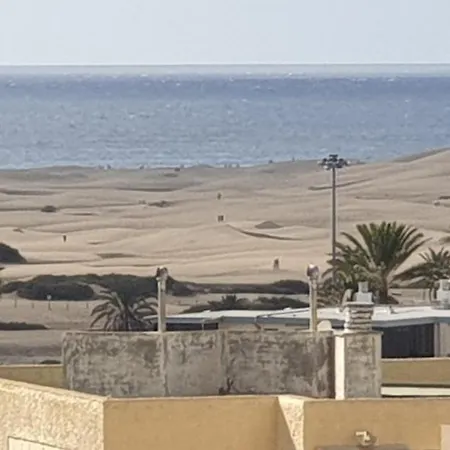 Playa Del Ingles. Al Lado Del Océano * San Bartolomé